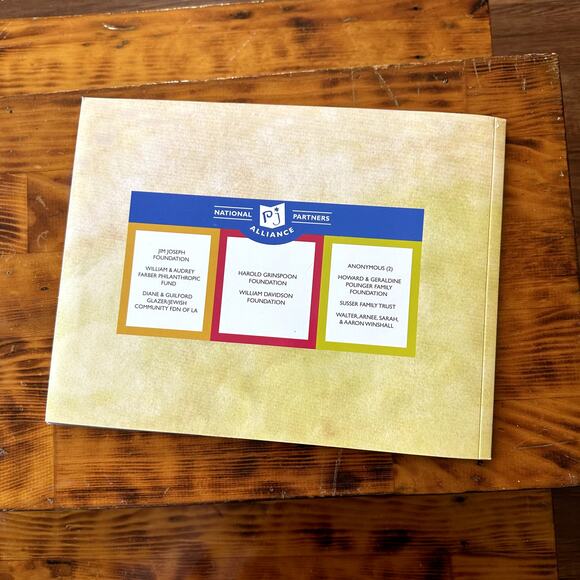 PJ Library Cakes & Miracles A Purim Tale Jewish Paperback Book - Picture 9 of 12